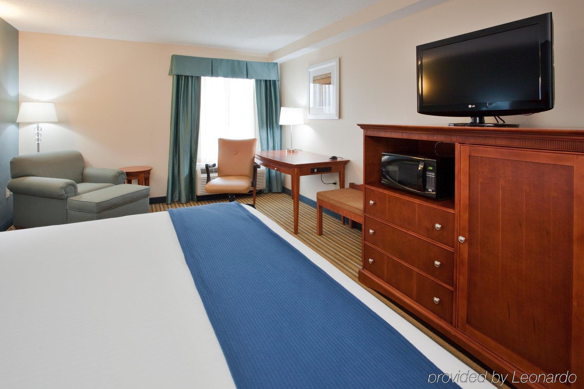 Americas Best Value Inn - Fredericksburg North Bagian luar foto